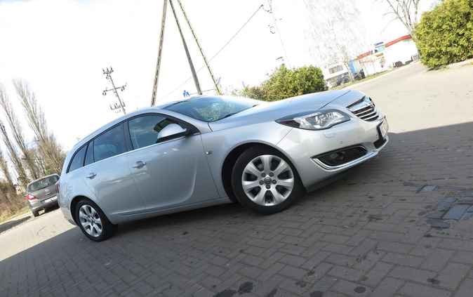 Opel Insignia cena 31990 przebieg: 200000, rok produkcji 2013 z Stary Sącz małe 529